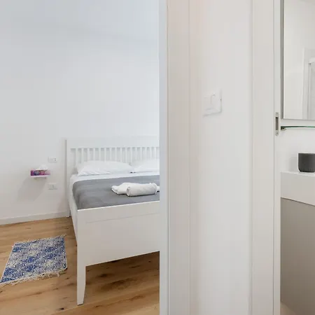 Stella Di Mare * ترييستي